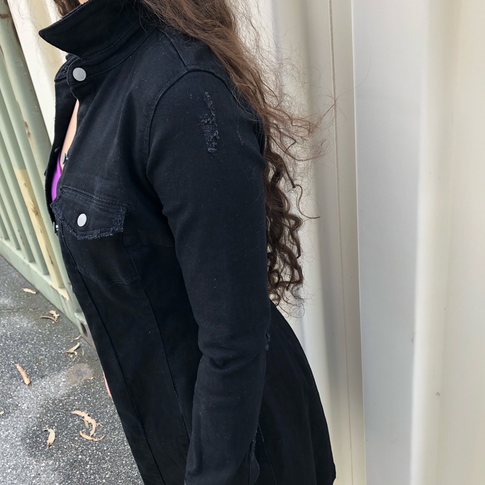 Zara Trafaluc distressed black trench coat small